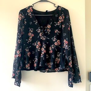 pink floral and black flowy sheer top 🌸